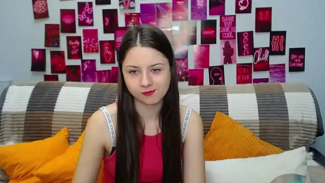 Snapshot of MilanaRoza chatting on March 20, 2025, 5:46 am MilanaRoza online show from March 20, 2025, 5:46 am