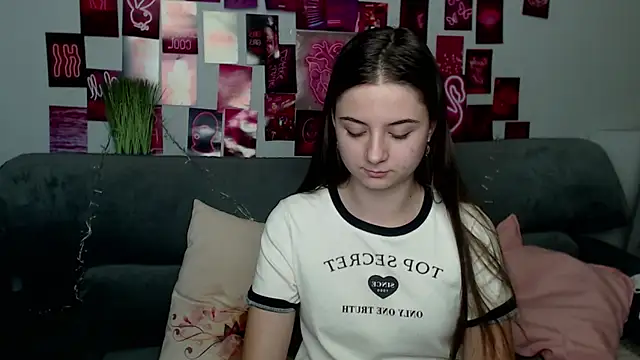 Snapshot of MilanaRoza chatting on September 13, 2025, 4:51 pm MilanaRoza online show from September 13, 2025, 4:51 pm