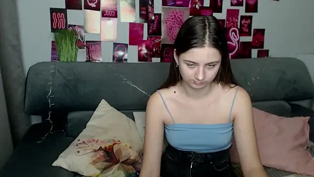 Snapshot of MilanaRoza chatting on October 12, 2025, 5:01 pm MilanaRoza online show from October 12, 2025, 5:01 pm