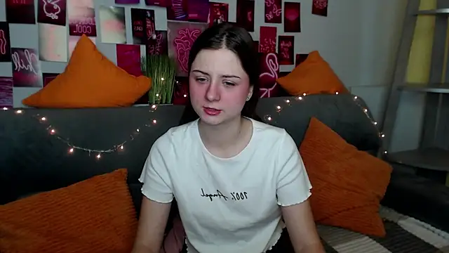 Snapshot of MilanaRoza chatting on October 30, 2025, 5:53 am MilanaRoza online show from October 30, 2025, 5:53 am