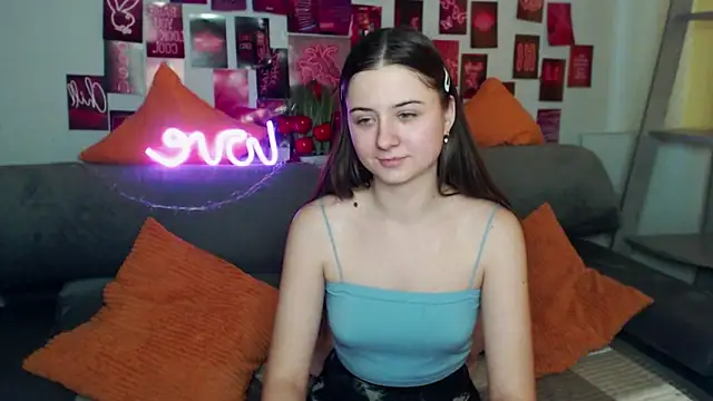 Snapshot of MilanaRoza chatting on November 8, 2025, 10:48 am MilanaRoza online show from November 8, 2025, 10:48 am