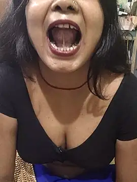 yoursweety09 online show from March 17, 2026, 2:09 pm