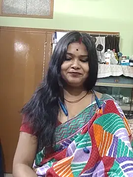 yoursweety09 online show from April 6, 2026, 5:19 am