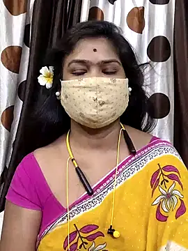 yoursweety09 online show from July 14, 2026, 12:02 am