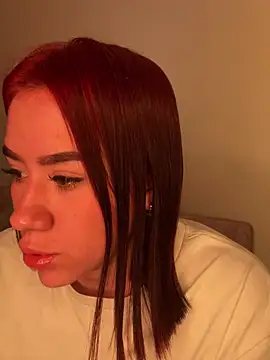 Im Valen Cute online show from February 1, 2025, 2:26 am