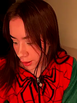 Im Valen Cute online show from September 21, 2025, 4:58 am