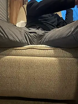 KBD85 online show from December 10, 2024, 9:54 pm