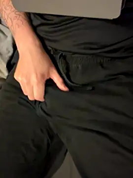 Dan8736 online show from November 24, 2025, 7:13 pm