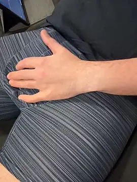 Dan8736 online show from December 13, 2025, 8:58 pm