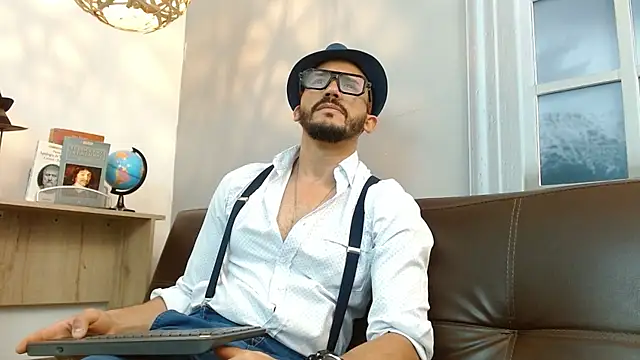 Reiko 85  online show from March 20, 2025, 7:35 pm