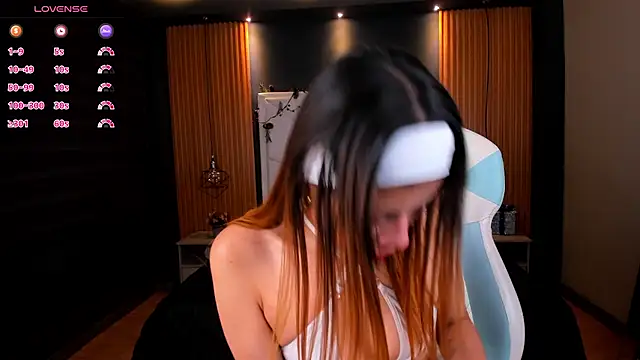 Antonella Torres2 online show from February 12, 2025, 3:29 am