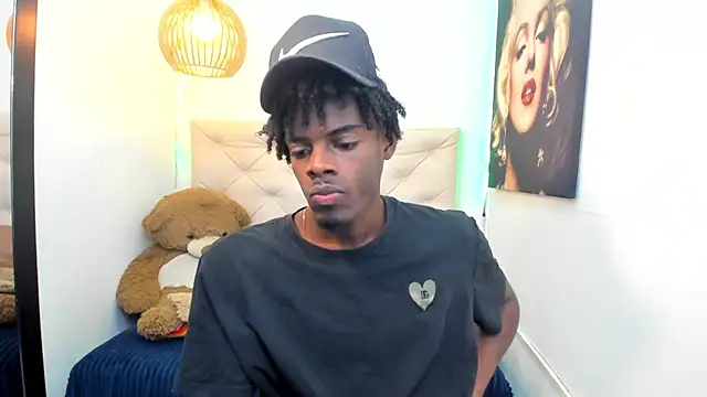 Snapshot of royce_ebony chatting on September 13, 2025, 2:55 am royce ebony online show from September 13, 2025, 2:55 am