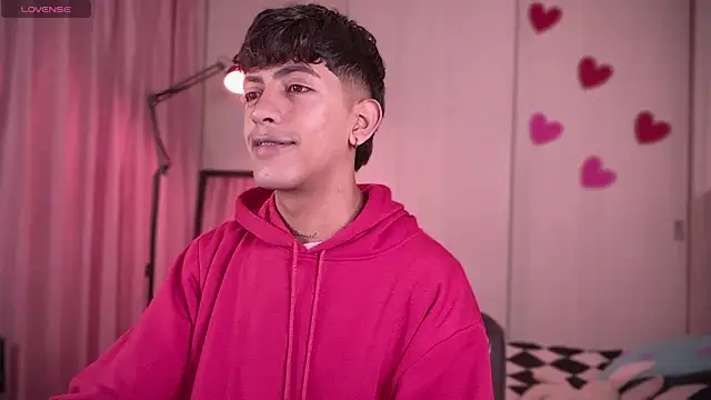 teobowny  online show from March 13, 2025, 3:39 pm