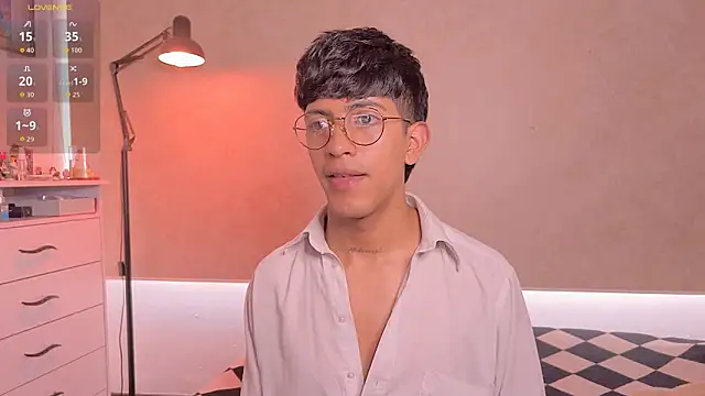 teobowny  online show from March 18, 2026, 6:00 pm