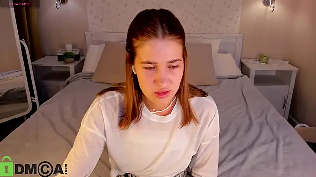 Jennifer Wadee online show from March 26, 2026, 11:10 pm