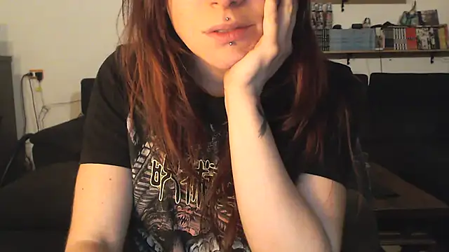 complicata mente online show from January 14, 2025, 4:40 pm