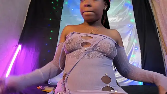 DeisyHarper online show from December 17, 2024, 4:56 am