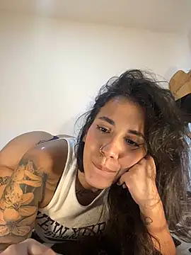 Snapshot of AndyFire69 chatting on February 5, 2025, 6:59 pm AndyFire69 online show from February 5, 2025, 6:59 pm