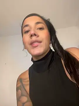 Snapshot of AndyFire69 chatting on February 22, 2025, 10:52 pm AndyFire69 online show from February 22, 2025, 10:52 pm