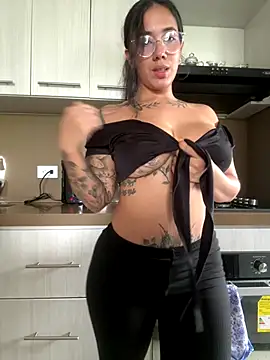 Snapshot of AndyFire69 chatting on October 6, 2025, 5:54 pm AndyFire69 online show from October 6, 2025, 5:54 pm