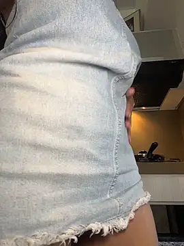 Snapshot of AndyFire69 chatting on December 5, 2025, 3:52 pm AndyFire69 online show from December 5, 2025, 3:52 pm