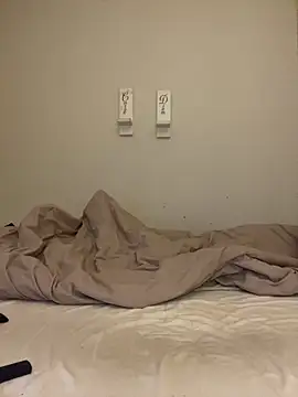 Snapshot of Mandispandis1 chatting on December 22, 2025, 11:24 pm Mandispandis1 online show from December 22, 2025, 11:24 pm