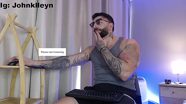 jonhklleyn online show from May 13, 2026, 6:49 pm