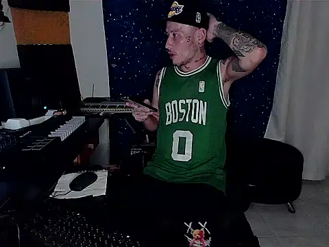 patrik tattoo  online show from December 29, 2024, 4:27 am