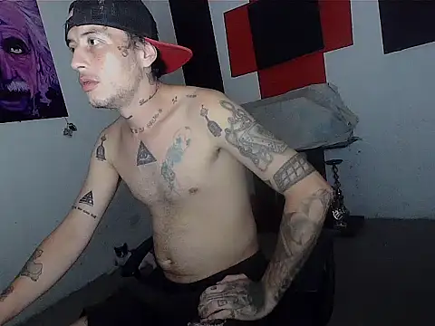 patrik tattoo  online show from May 22, 2026, 4:52 am