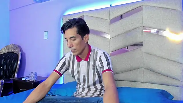 Snapshot of EdwardVlad chatting on January 4, 2025, 7:13 pm EdwardVlad online show from January 4, 2025, 7:13 pm