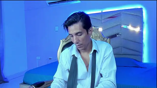 Snapshot of EdwardVlad chatting on January 10, 2025, 10:25 pm EdwardVlad online show from January 10, 2025, 10:25 pm