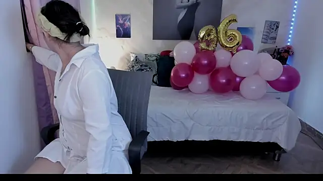 alinabozz1 online show from March 29, 2026, 1:38 am