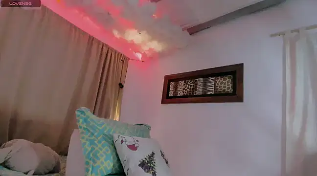 Snapshot of Lauu_G chatting on January 28, 2025, 3:15 am Lauu G online show from January 28, 2025, 3:15 am