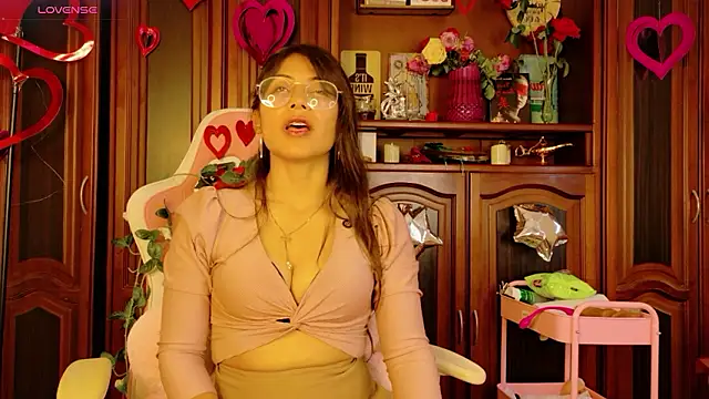 Jade Zephyra online show from February 16, 2026, 8:16 pm