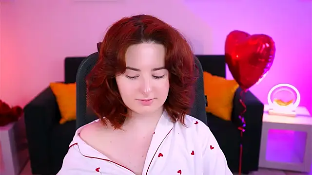 AnnTerry  online show from February 14, 2025, 11:31 am