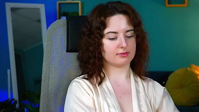 AnnTerry  online show from February 28, 2025, 6:41 pm