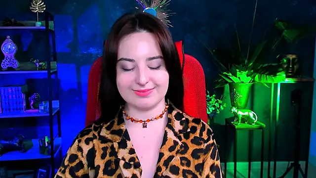 AnnTerry  online show from March 21, 2025, 5:12 pm