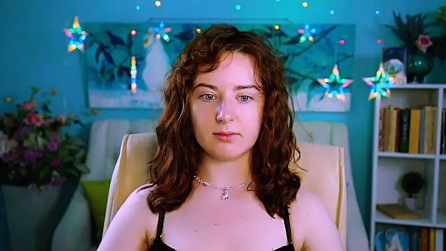 AnnTerry  online show from September 13, 2025, 10:04 am