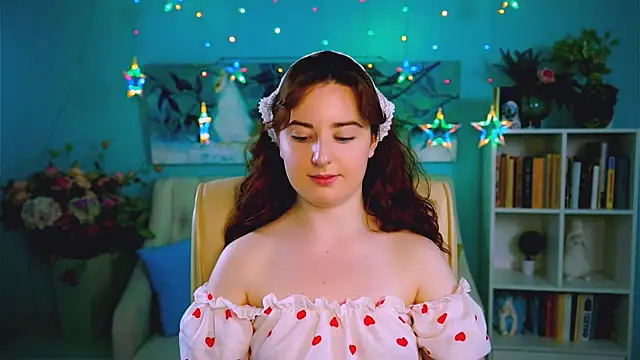 AnnTerry  online show from December 5, 2025, 2:03 pm