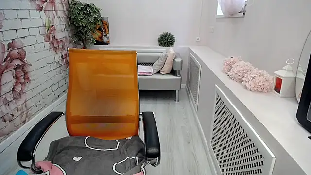 Cutie Asya online show from April 6, 2026, 4:32 am