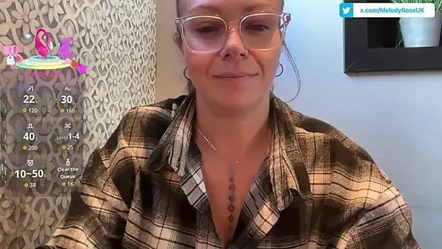 Snapshot of MelodyRoseUk chatting on September 16, 2025, 11:00 am MelodyRoseUk online show from September 16, 2025, 11:00 am