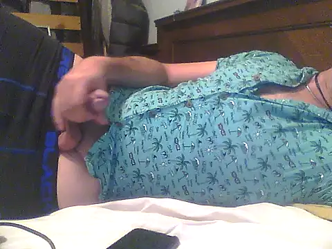 Snapshot of frank32love chatting on January 17, 2025, 5:32 am frank32love online show from January 17, 2025, 5:32 am