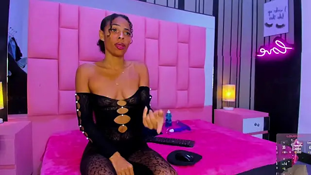 Snapshot of Brithanyslim chatting on December 27, 2024, 8:07 pm Brithanyslim online show from December 27, 2024, 8:07 pm