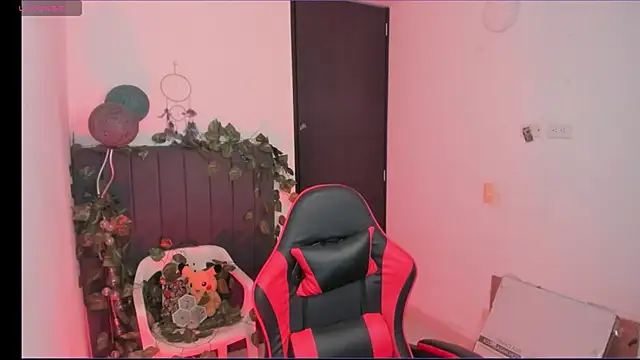 Snapshot of odelei chatting on April 16, 2026, 7:42 am odelei online show from April 16, 2026, 7:42 am