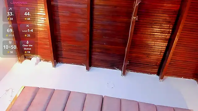 Snapshot of VICTORIA_RASH chatting on February 6, 2025, 8:56 pm VICTORIA RASH online show from February 6, 2025, 8:56 pm