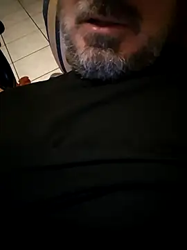 Snapshot of 1talianBeutifulCock chatting on May 12, 2026, 9:34 pm 1talianBeutifulCock online show from May 12, 2026, 9:34 pm