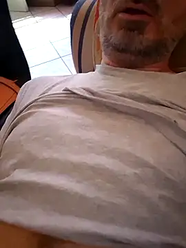 Snapshot of 1talianBeutifulCock chatting on May 23, 2026, 9:13 am 1talianBeutifulCock online show from May 23, 2026, 9:13 am