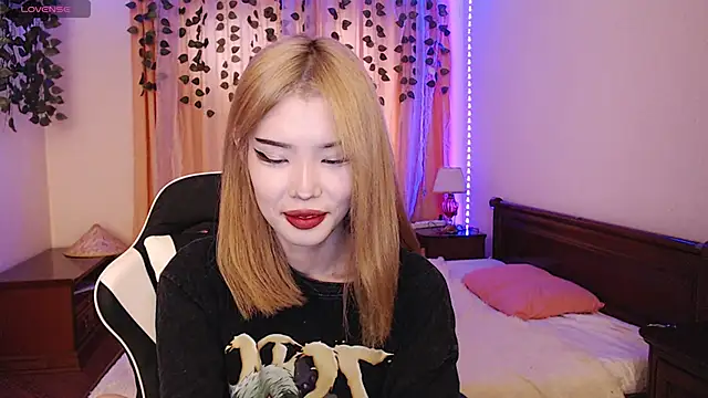 Velvetsky 1 online show from January 19, 2025, 11:12 am