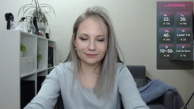 Snapshot of Sunny_bunny6 chatting on January 12, 2025, 6:27 pm Sunny bunny6 online show from January 12, 2025, 6:27 pm