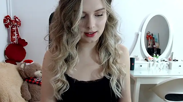  sweettreat online show from December 14, 2024, 1:06 am